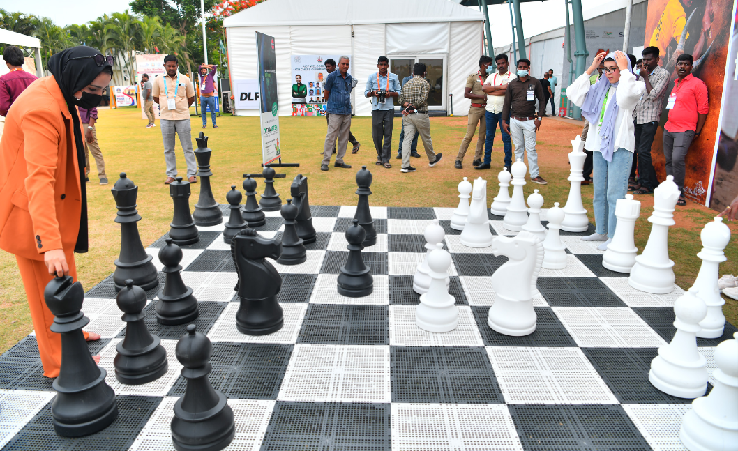 Chess olympiad 5th round